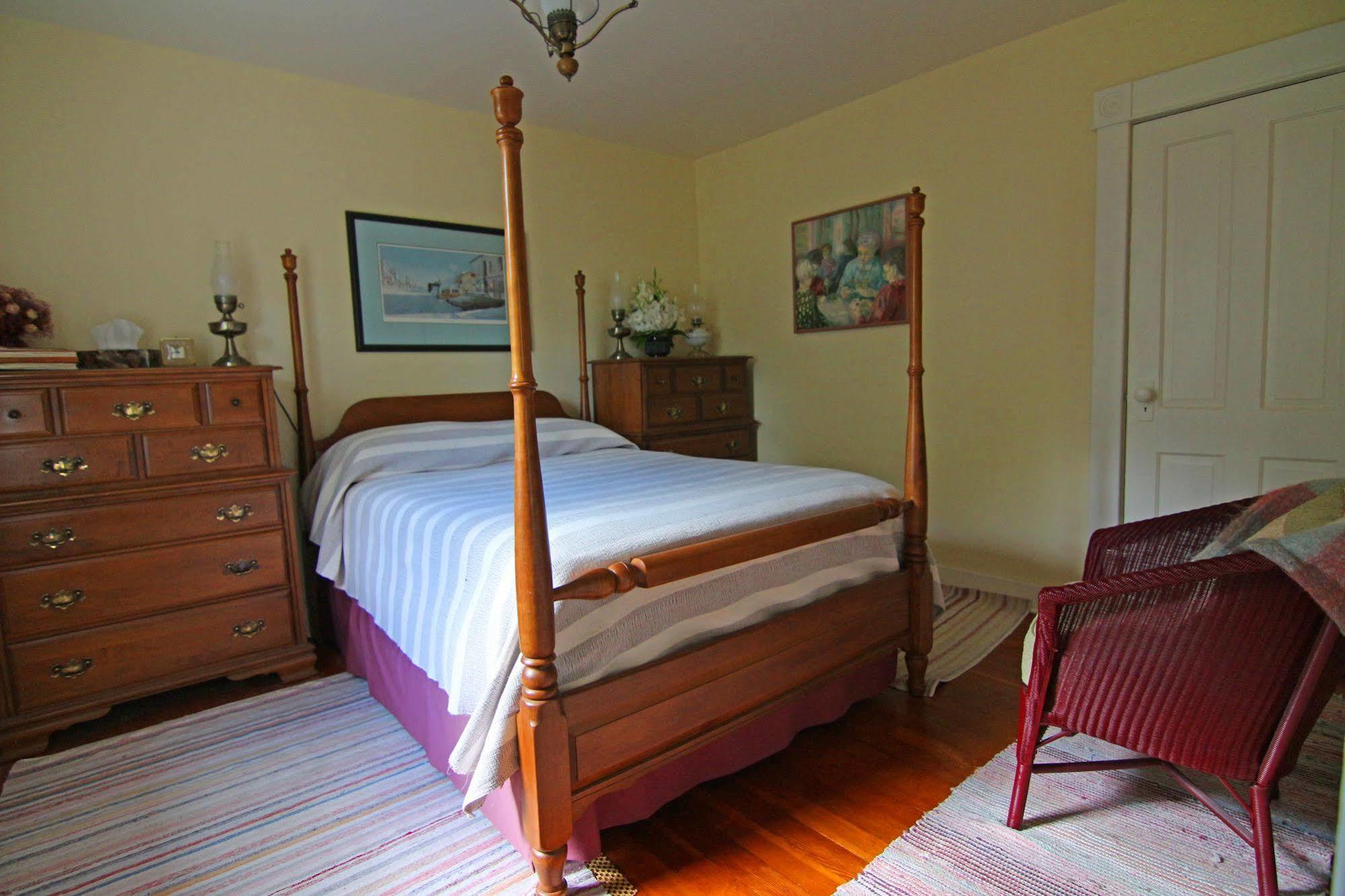 Fairmount Bed & Breakfast Basswood Exteriör bild