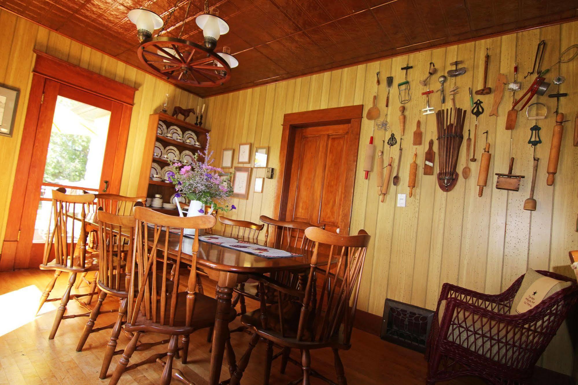 Fairmount Bed & Breakfast Basswood Exteriör bild
